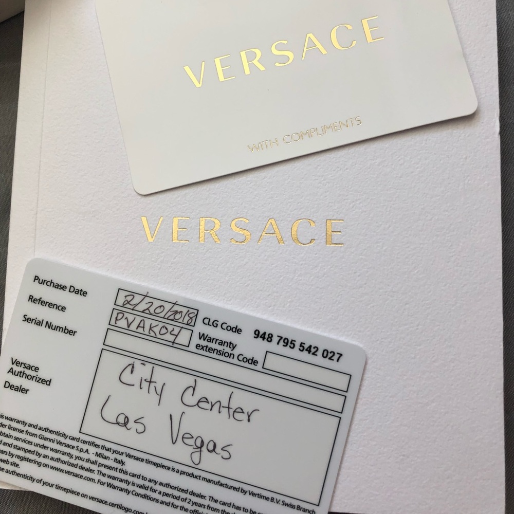 💥VERSACE GOLD MENS WATCH💥New - Picture 3 of 4